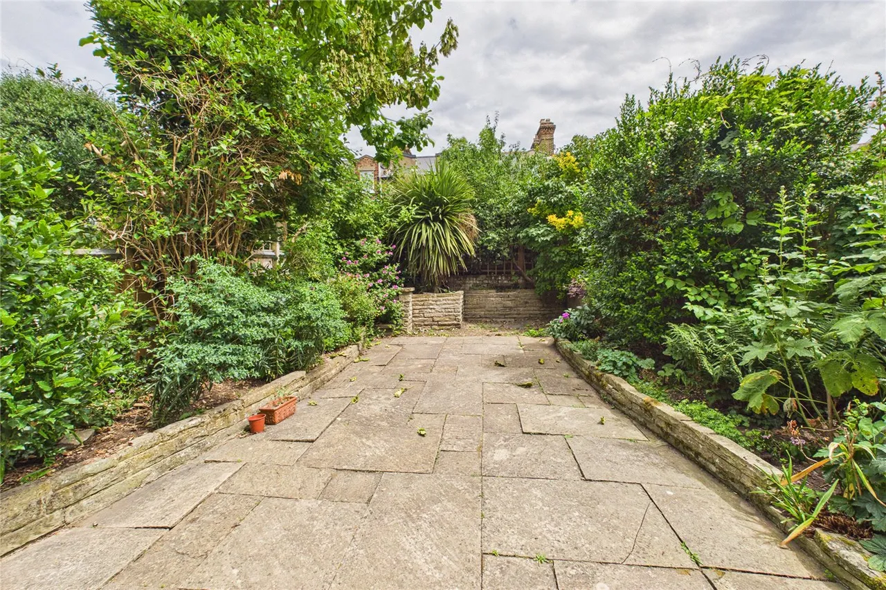 Romola Road, London, SE24, photo 9