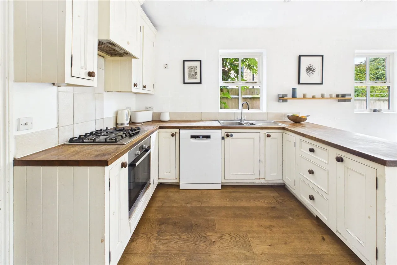 Romola Road, London, SE24, photo 8
