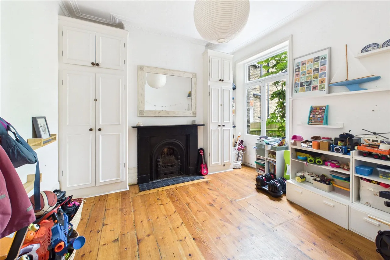 Romola Road, London, SE24, photo 6