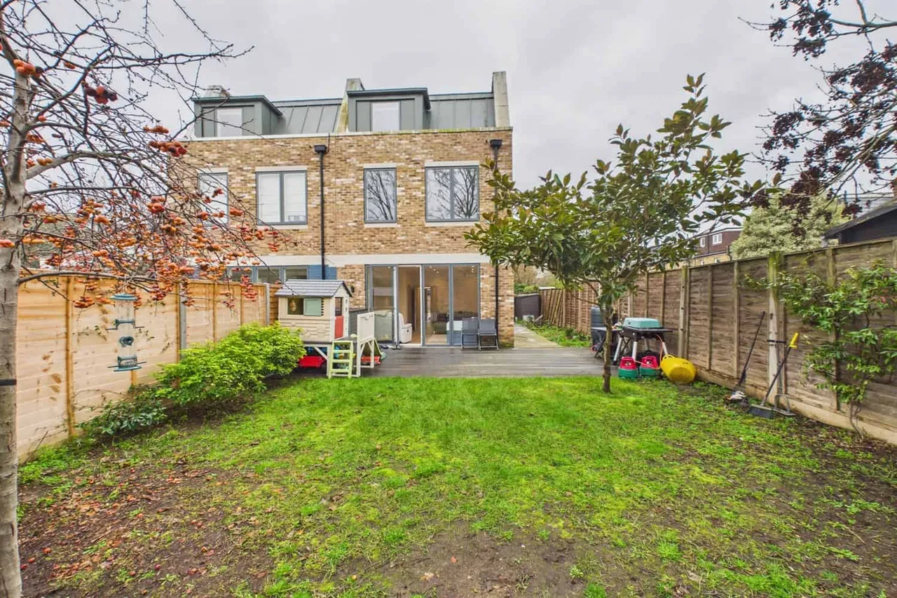 London, SW20 8BZ, photo 3