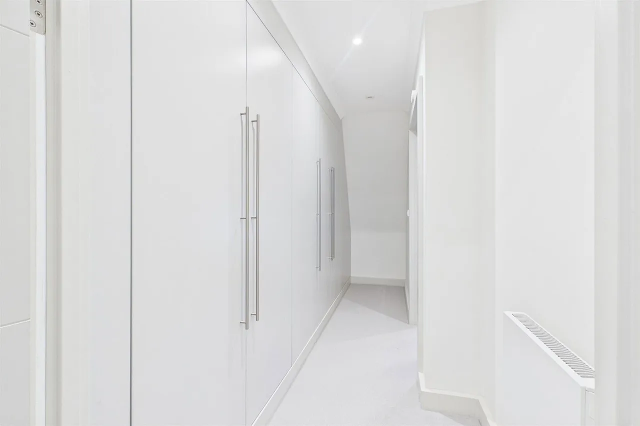 London, SW20 8BZ, photo 8