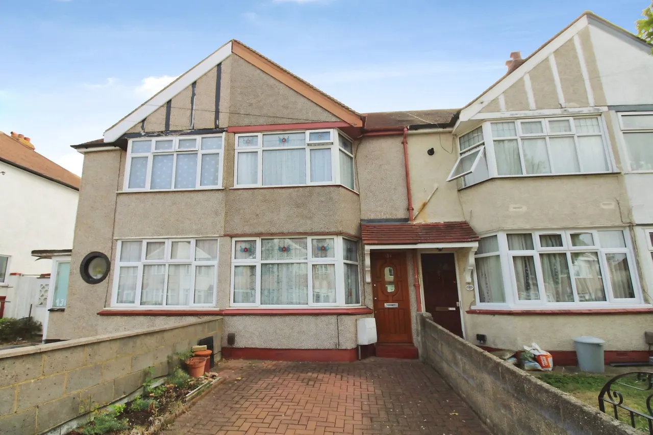 2 bed house for sale, St. Edmunds Road, London, N9
