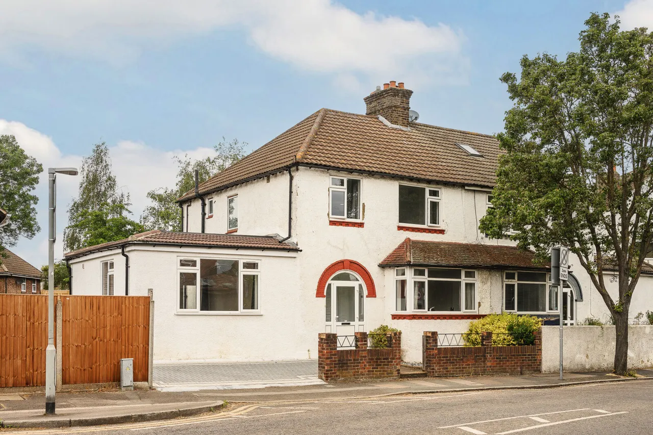 Cannon Hill Lane, London, SW20, photo 15