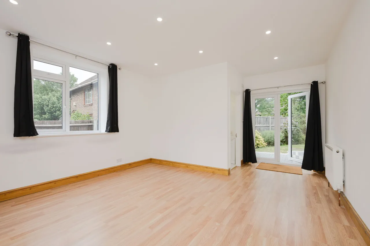 Cannon Hill Lane, London, SW20, photo 4