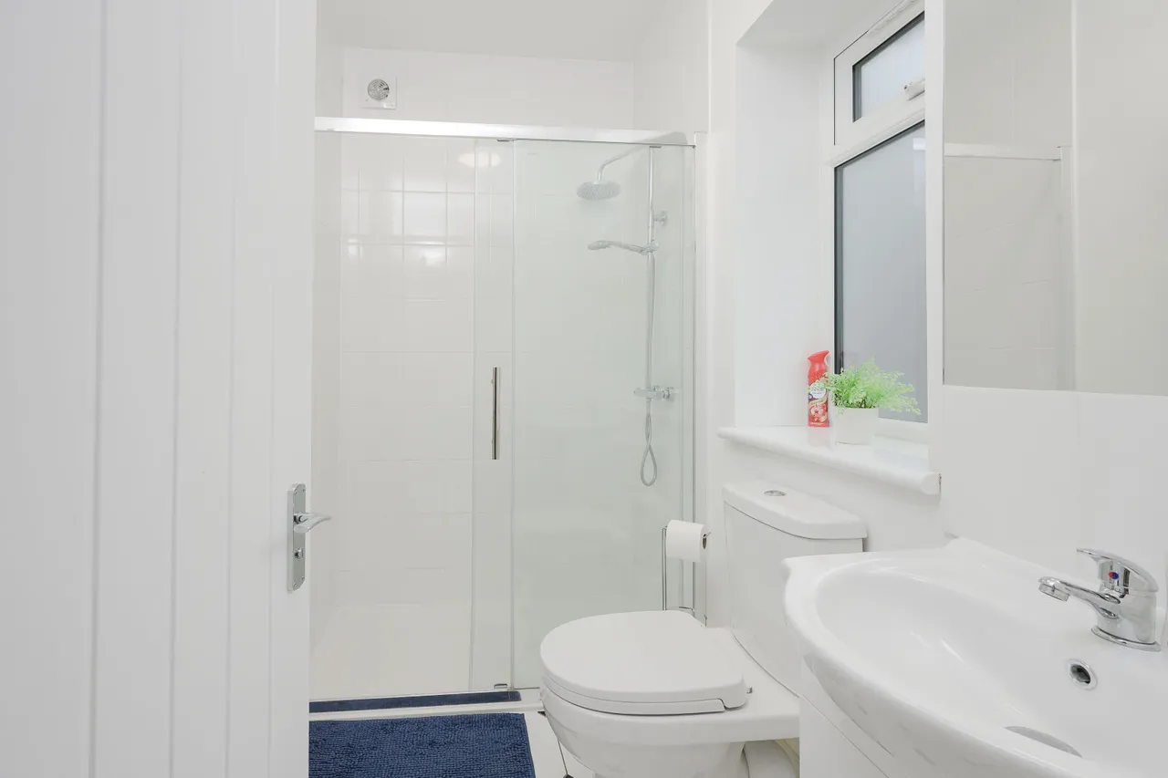 Cannon Hill Lane, London, SW20, photo 8