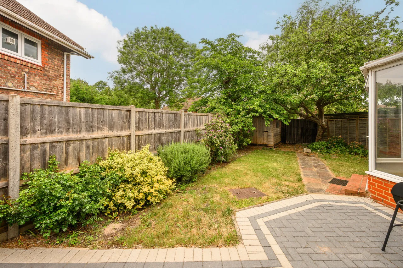 Cannon Hill Lane, London, SW20, photo 11