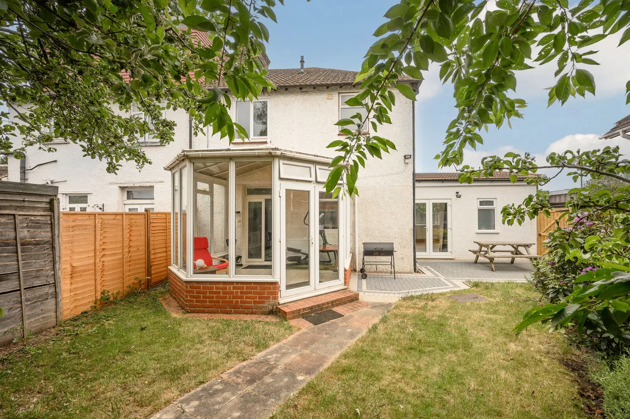 Cannon Hill Lane, London, SW20, photo 12