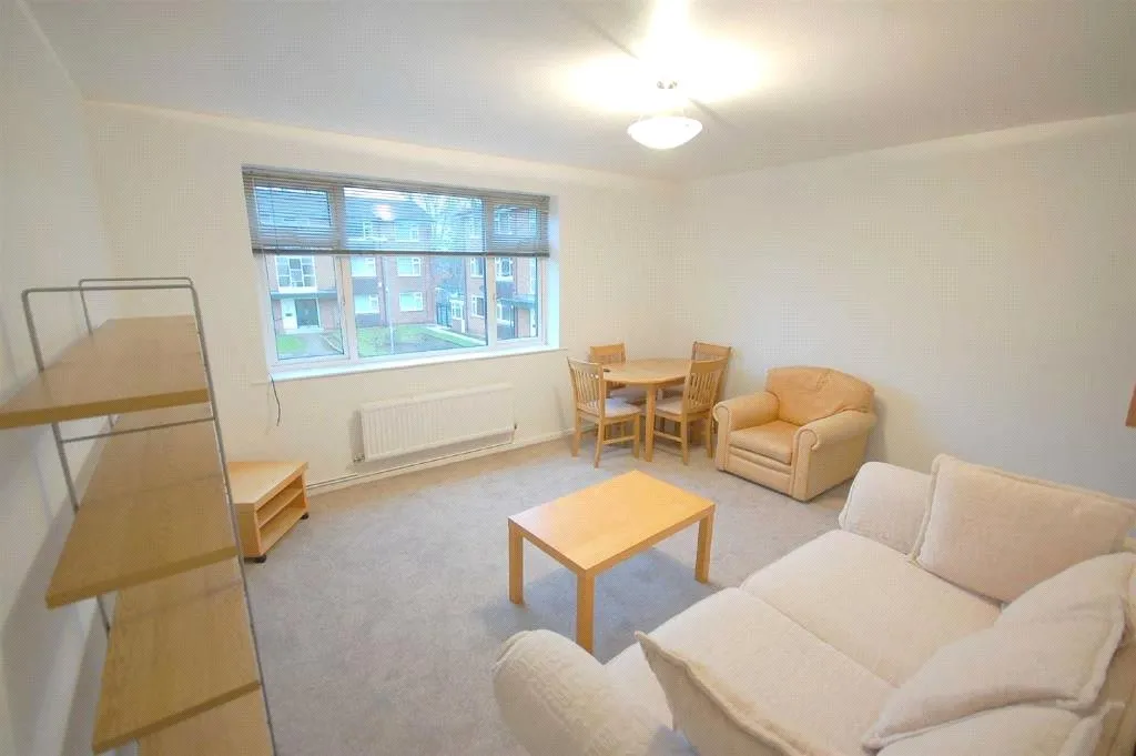 Barlow Moor Court, Didsbury, M20, photo 3