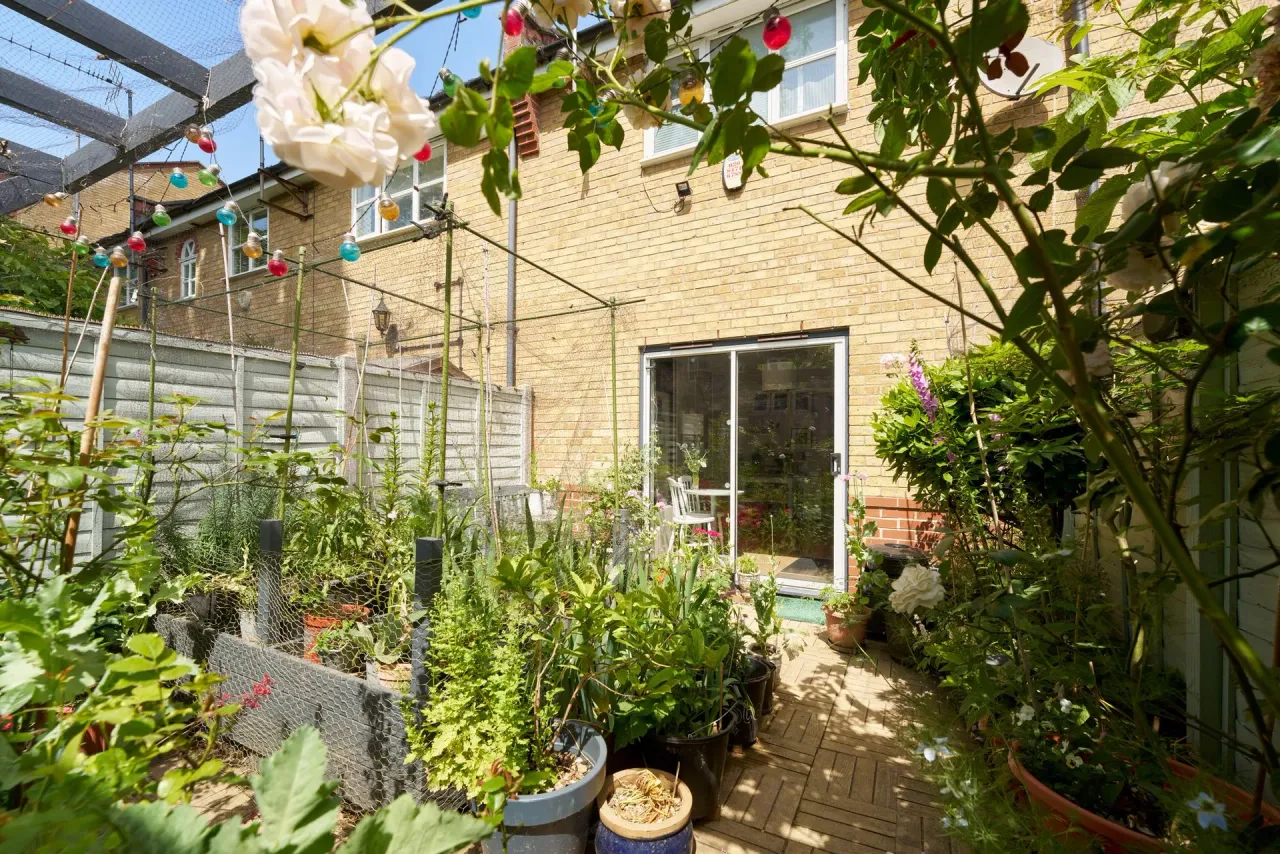 Jackson Close, Victoria Park Village E9, photo 4