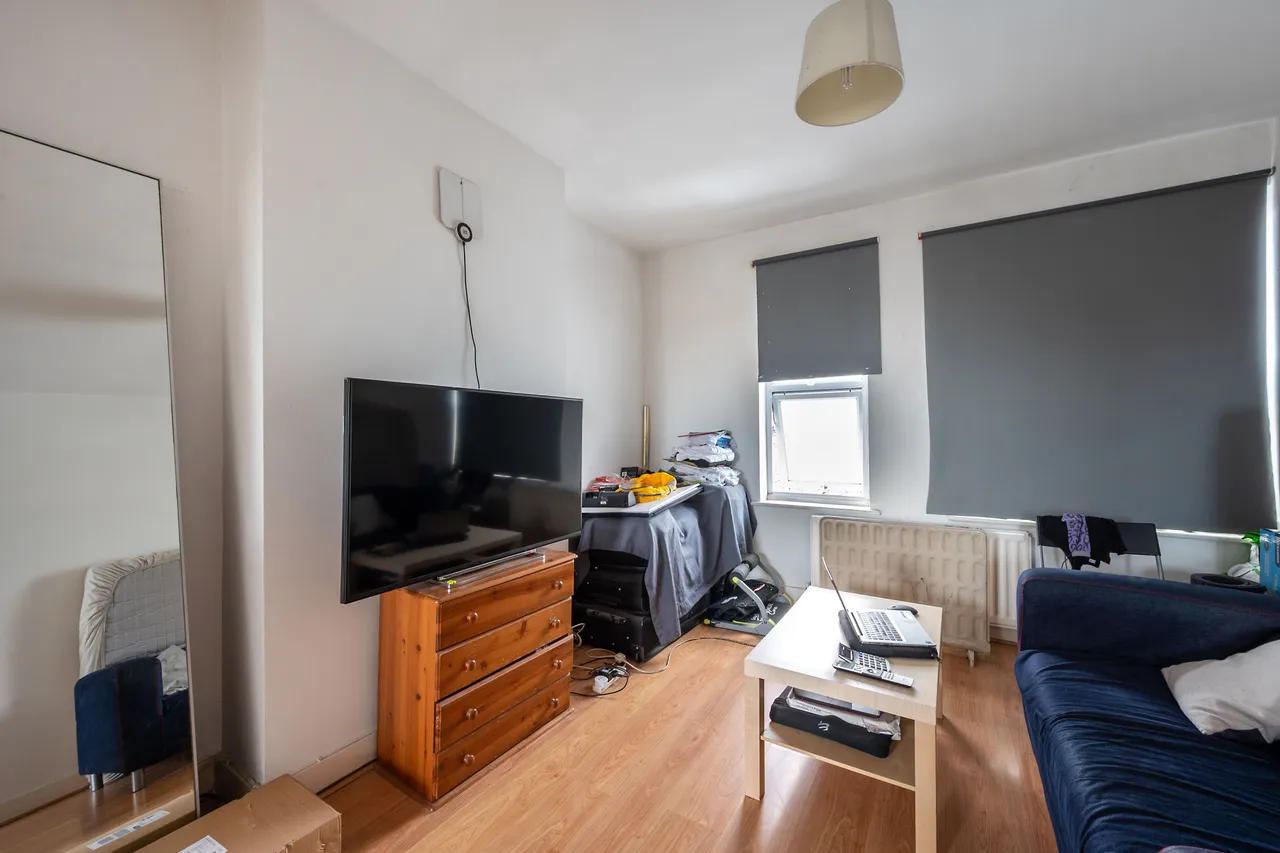 635c Garratt Lane, London, photo 4
