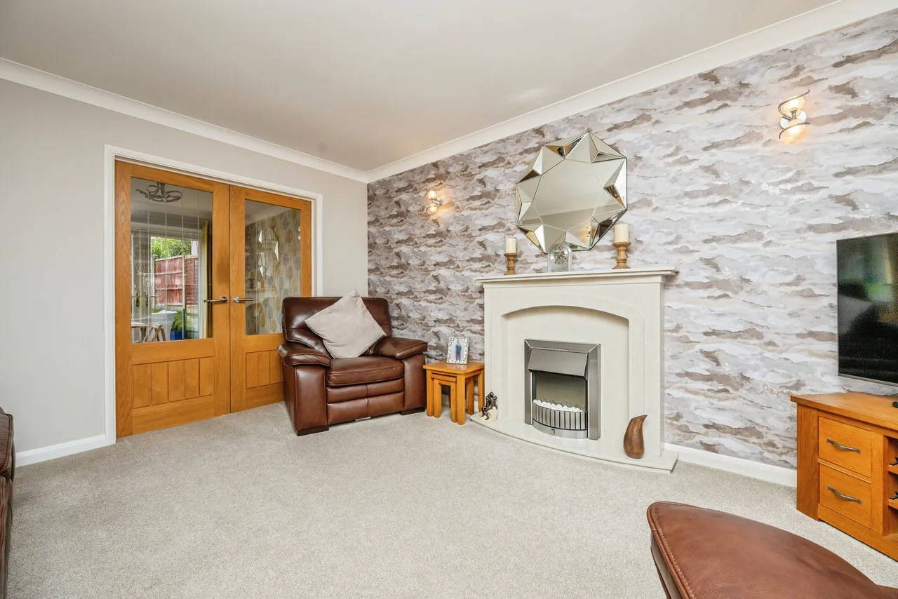 Jackson Close, Tipton, DY4, photo 2