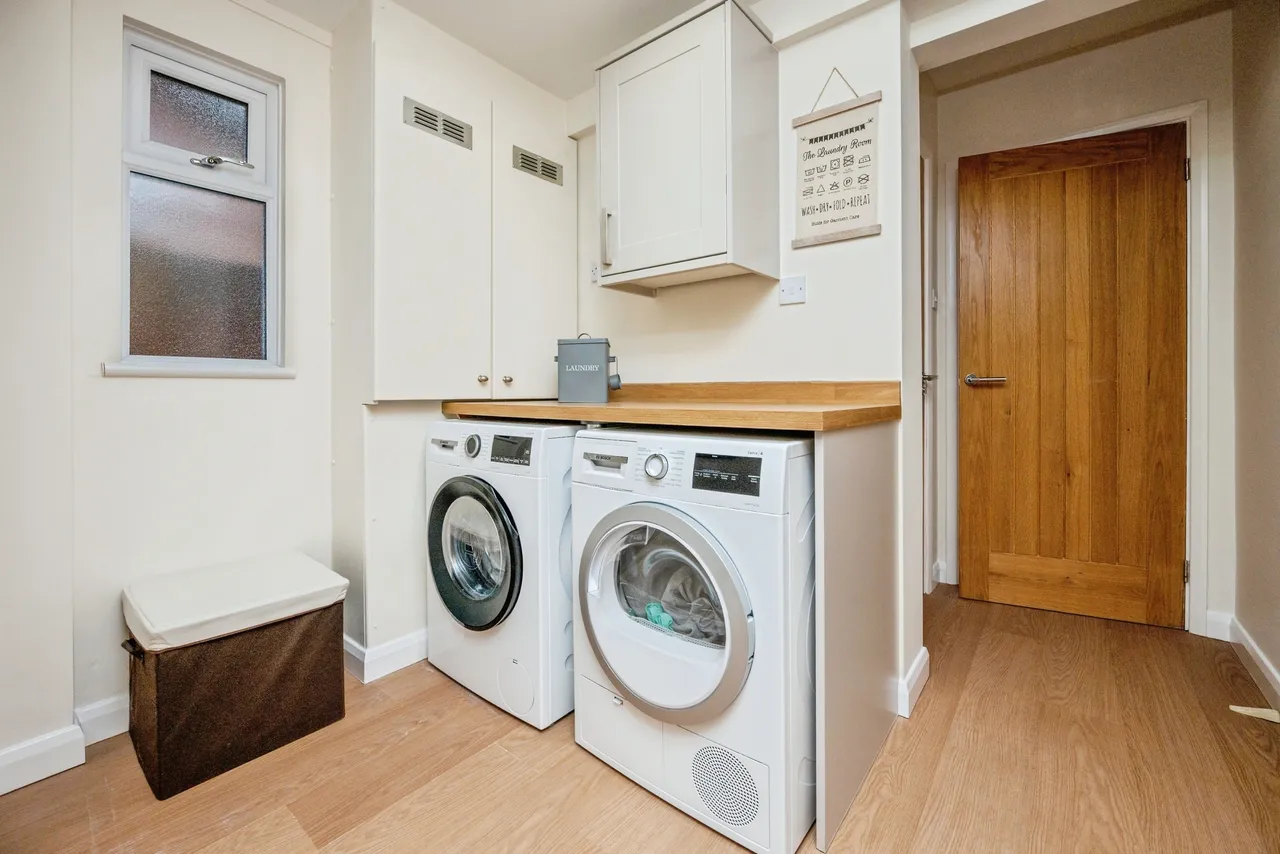 Jackson Close, Tipton, DY4, photo 7