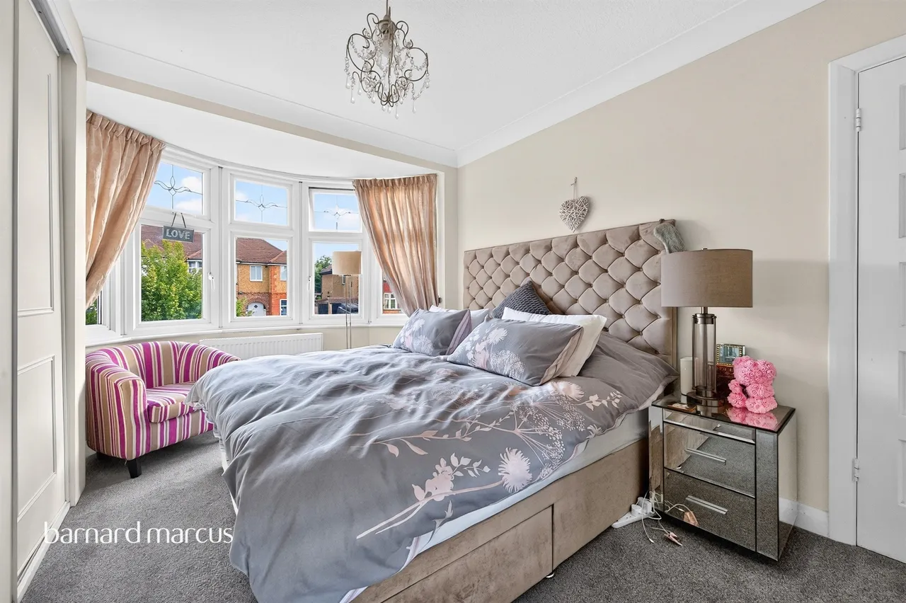 Highdown, Worcester Park, KT4, photo 16