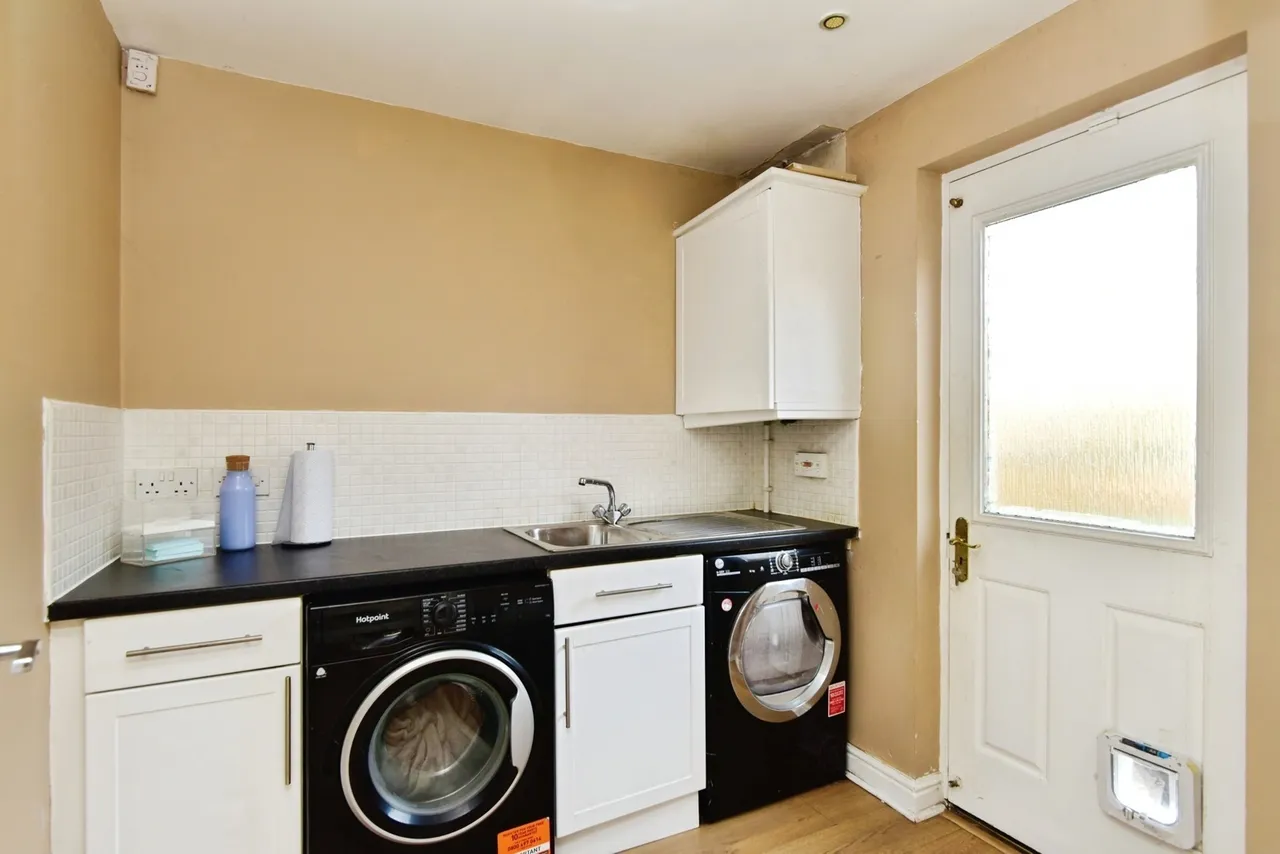 Pennymoor Drive, Middlewich, Cheshire, CW10, photo 27