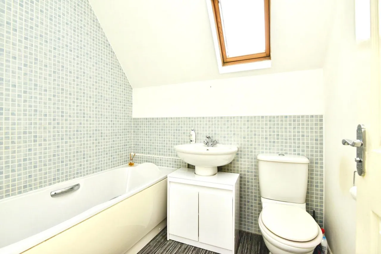 Pennymoor Drive, Middlewich, Cheshire, CW10, photo 31