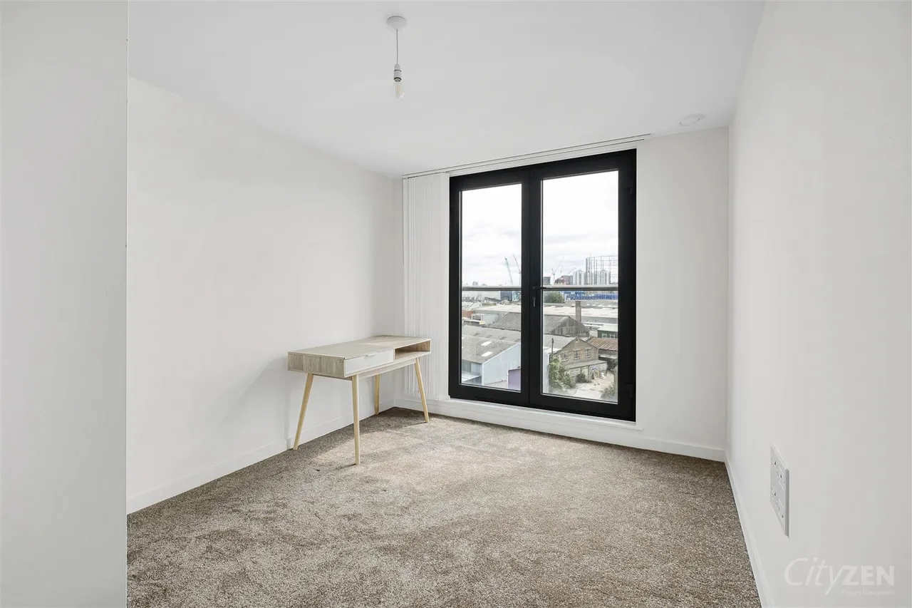 Rotherhithe New Road, London, SE16 3FN, photo 6