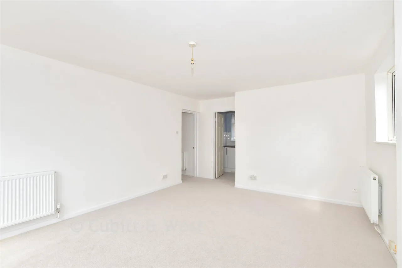 Highams Hill, Gossops Green, RH11, photo 5
