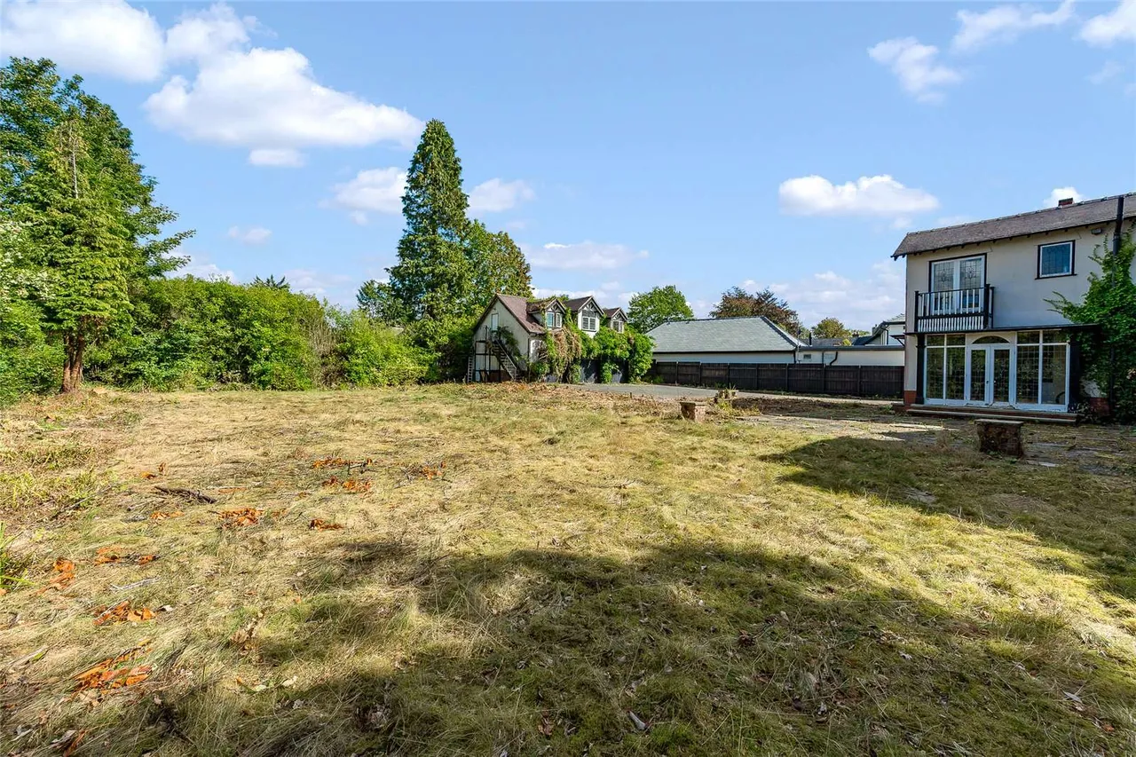 Bankhall Lane, Hale, Cheshire, WA15 0NW, photo 12