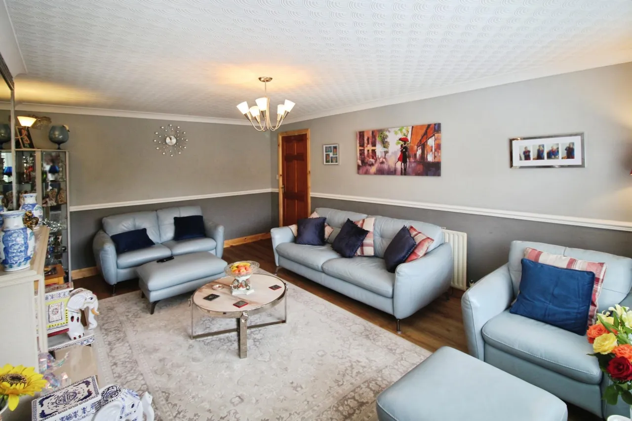 Fairfield Avenue, Heckmondwike, WF16, photo 7