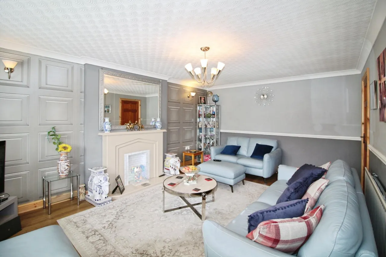 Fairfield Avenue, Heckmondwike, WF16, photo 4