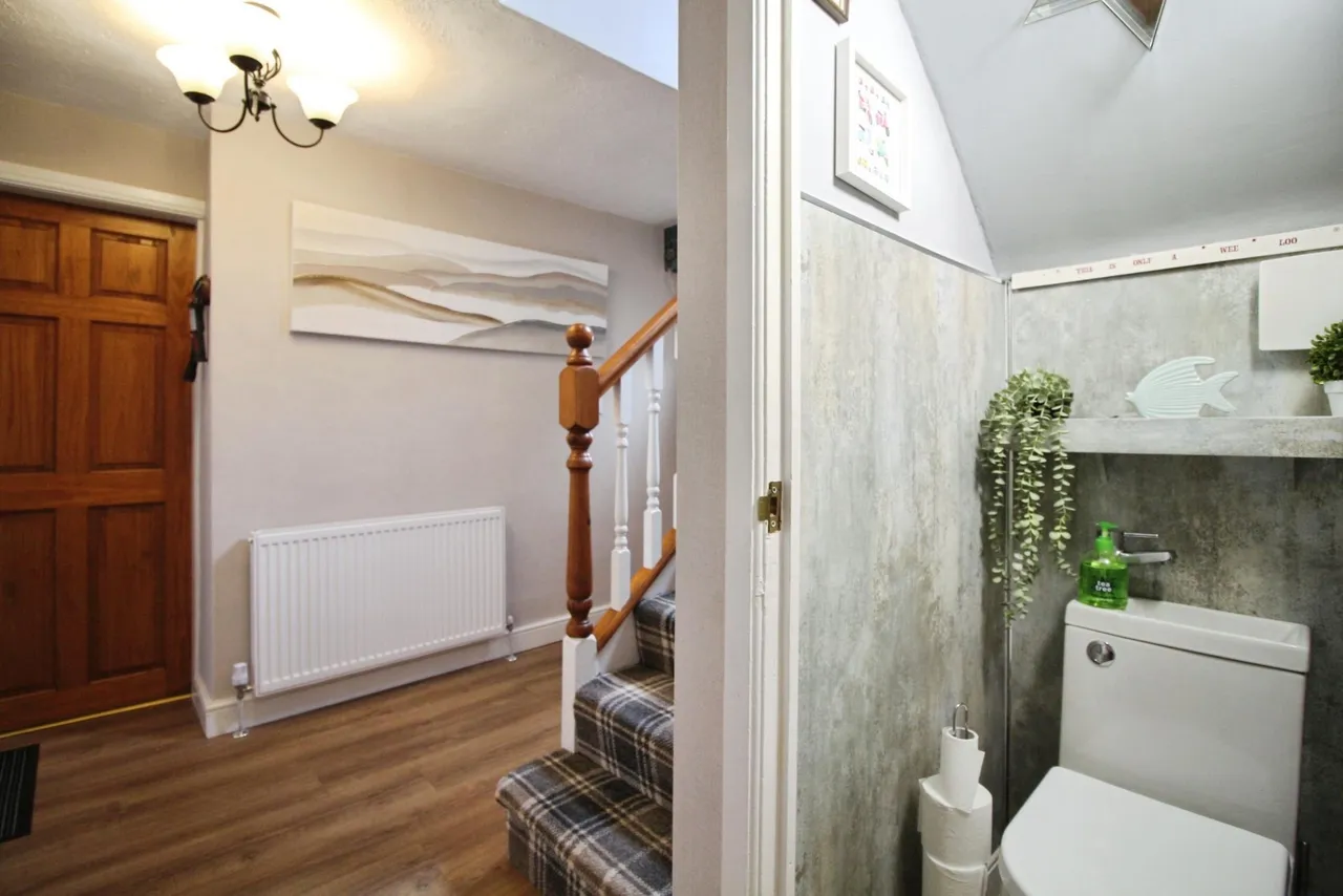 Fairfield Avenue, Heckmondwike, WF16, photo 6