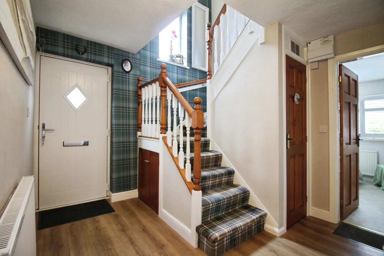 Fairfield Avenue, Heckmondwike, WF16, photo 11
