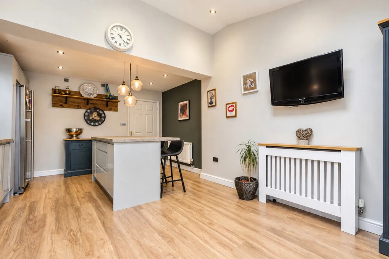 Wren Court, Sawley, NG10, photo 8