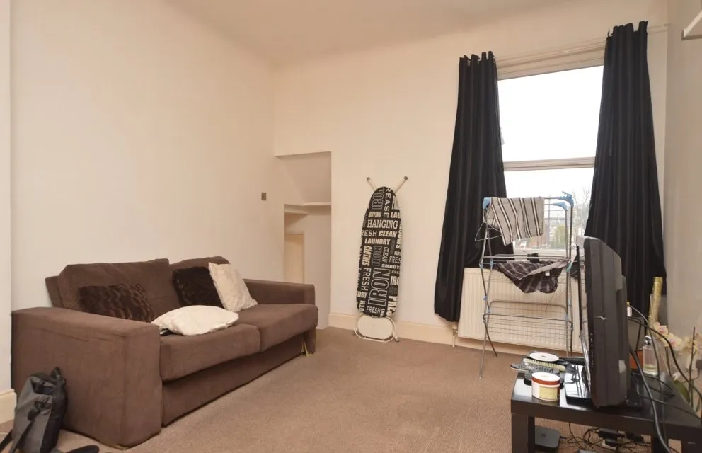 1 bed flat to rent — Knighton Park Road, London, SE26