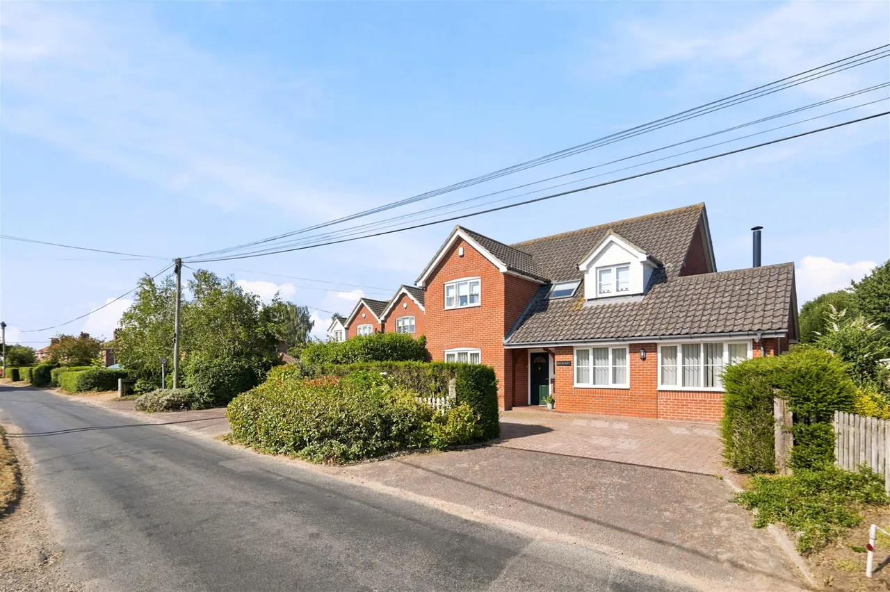 Field Lane, Hempnall, NR15, photo 28