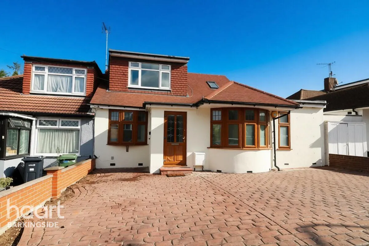 Basildon Avenue, Clayhall, IG5, photo 32
