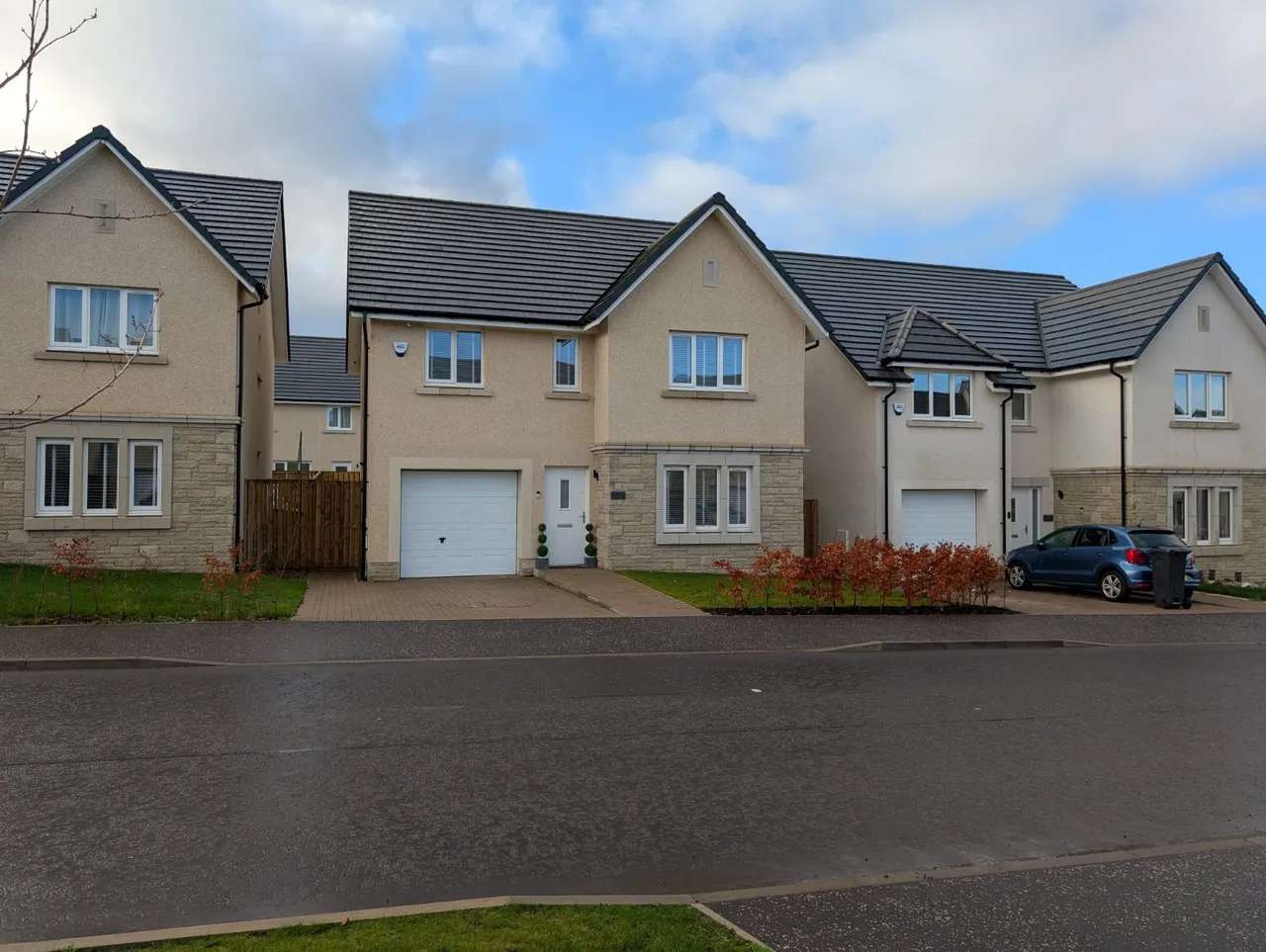 4 bed house to rent, Ben More Drive, East Calder, EH53