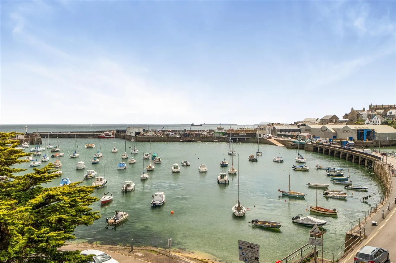 New Town Lane, Penzance, TR18, photo 13