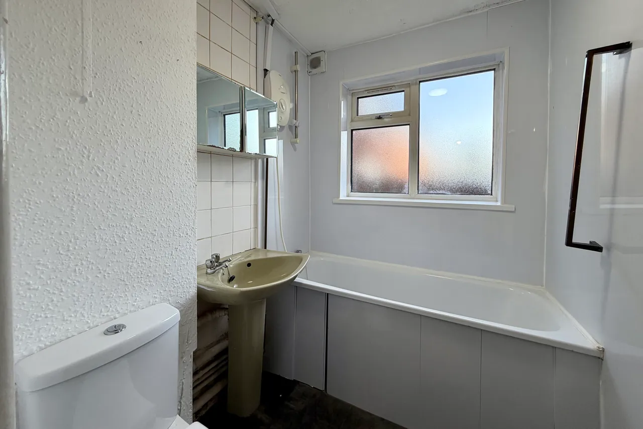 Lyle Close, Leicester, LE4 7SA, photo 5