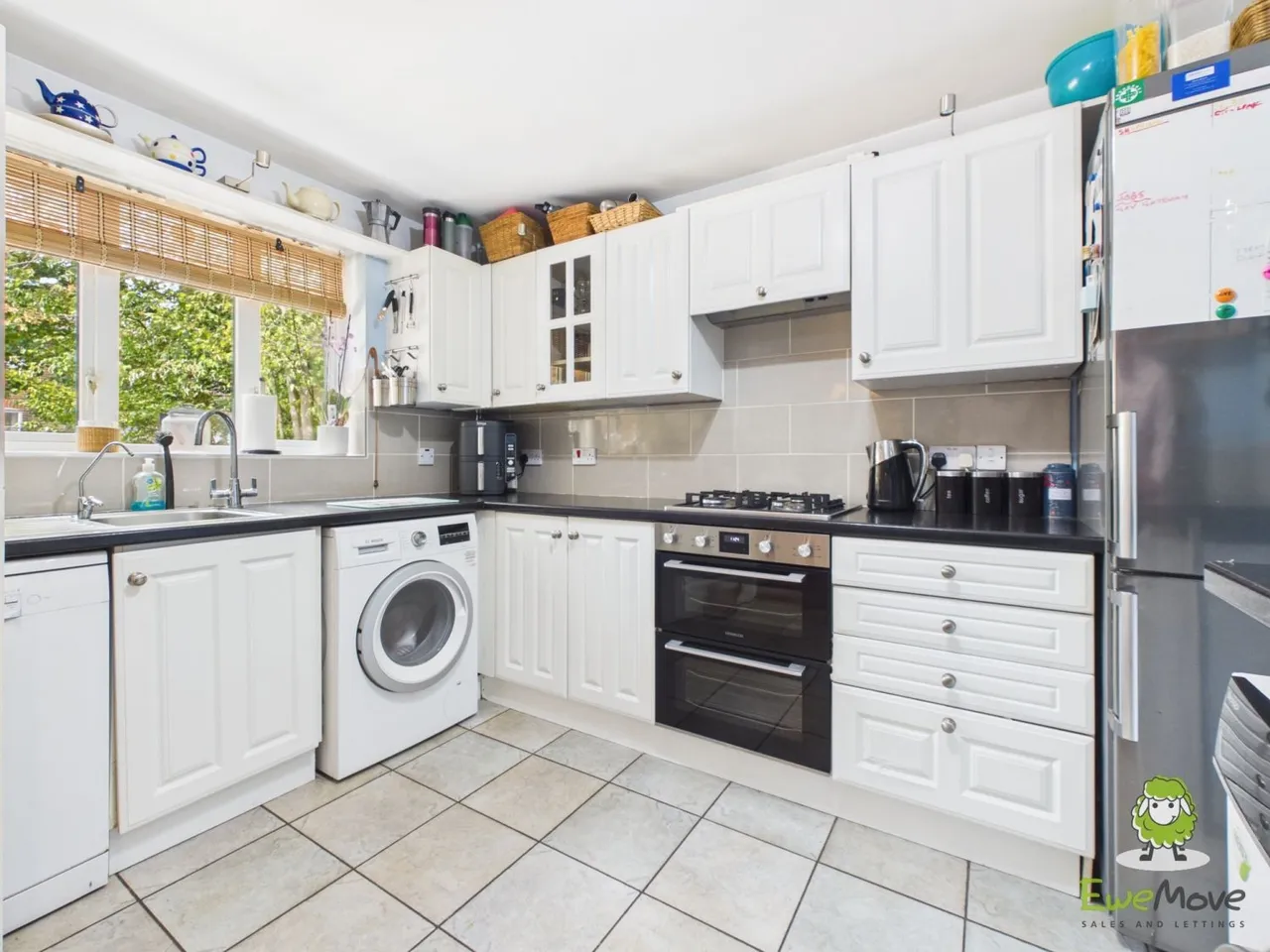 Clere Gardens, Chineham, RG24, photo 5