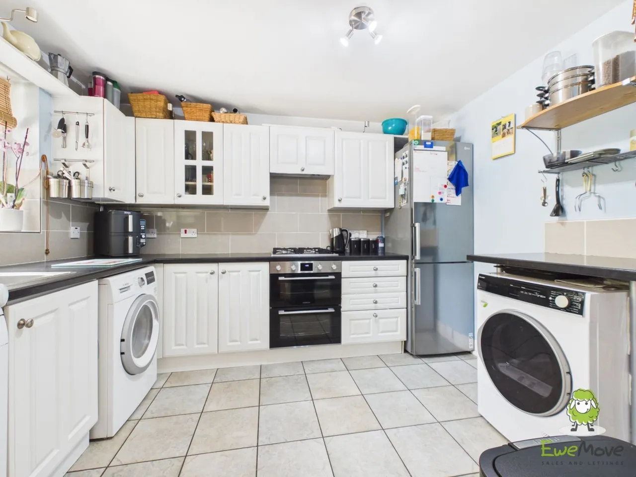 Clere Gardens, Chineham, RG24, photo 4