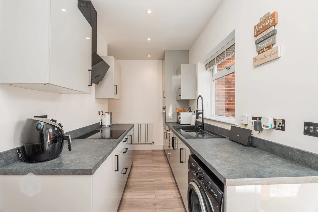 Tottington Road, Bury, BL8 1LJ, photo 5