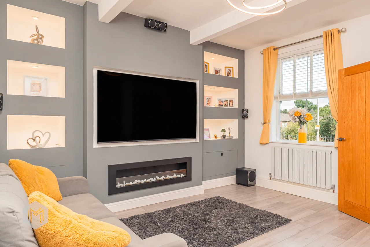 Tottington Road, Bury, BL8 1LJ, photo 3