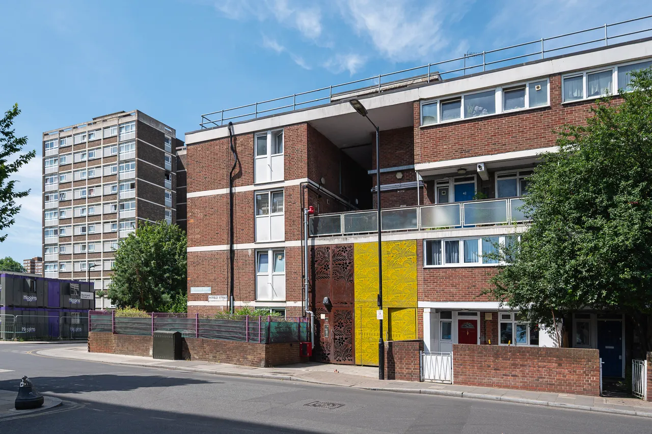1 bed flat for sale — 14 Buckland Court, St Johns Estate, London