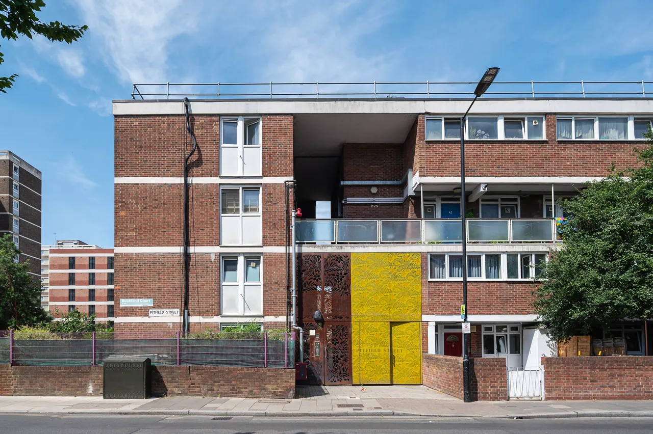 14 Buckland Court, St Johns Estate, London, photo 6