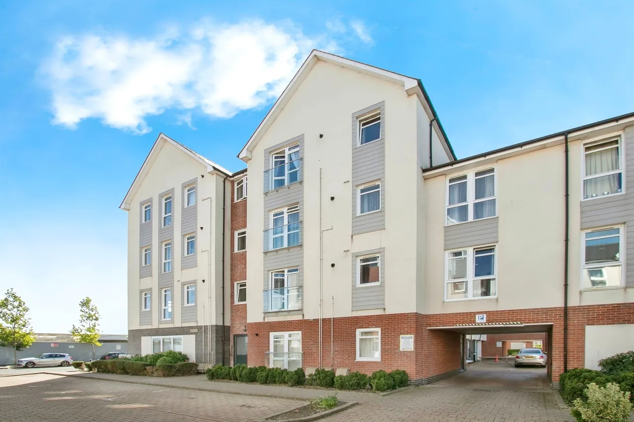Adams Close, Poole, BH15, photo 9