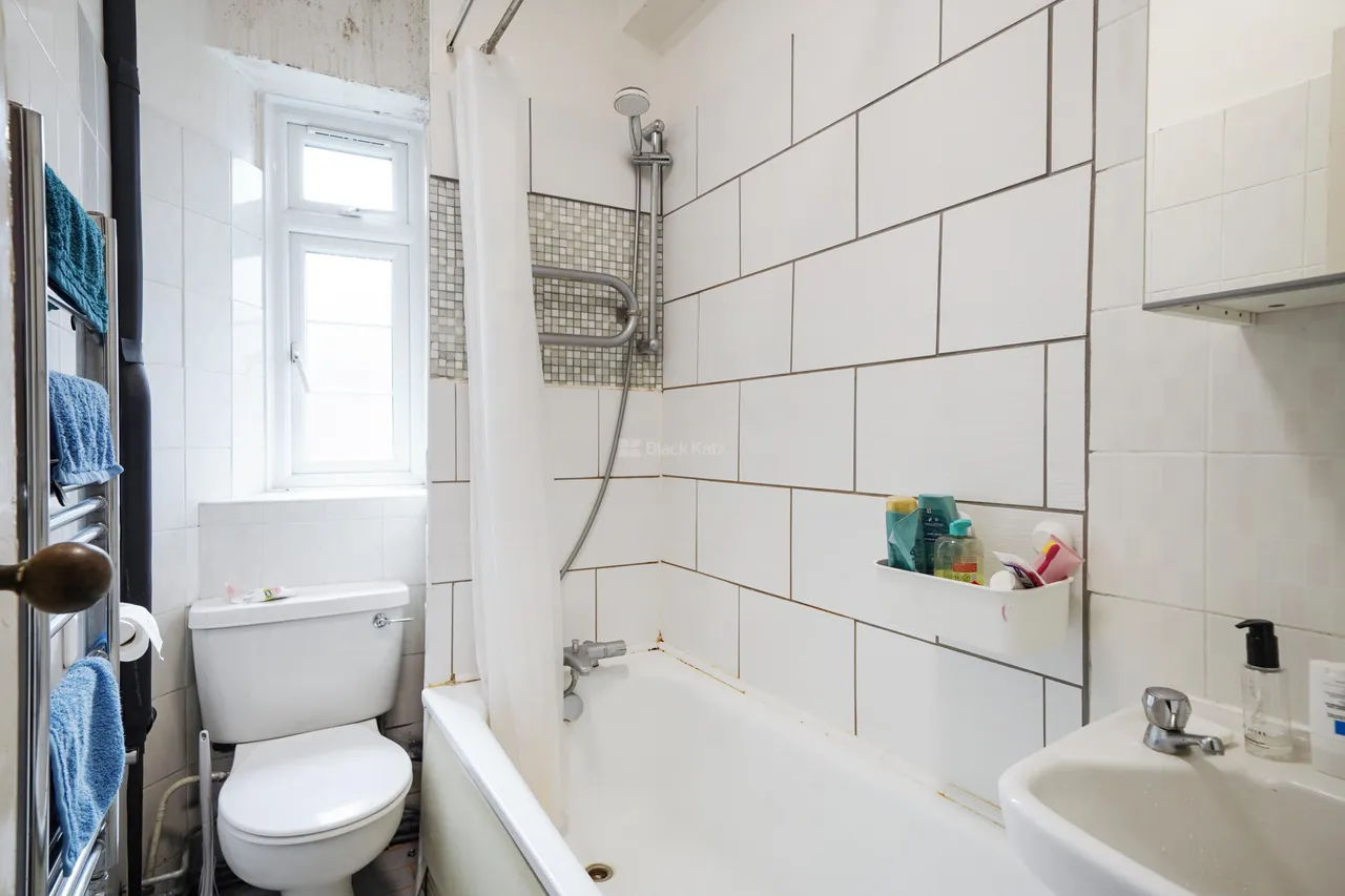 West End Lane, NW6, photo 6