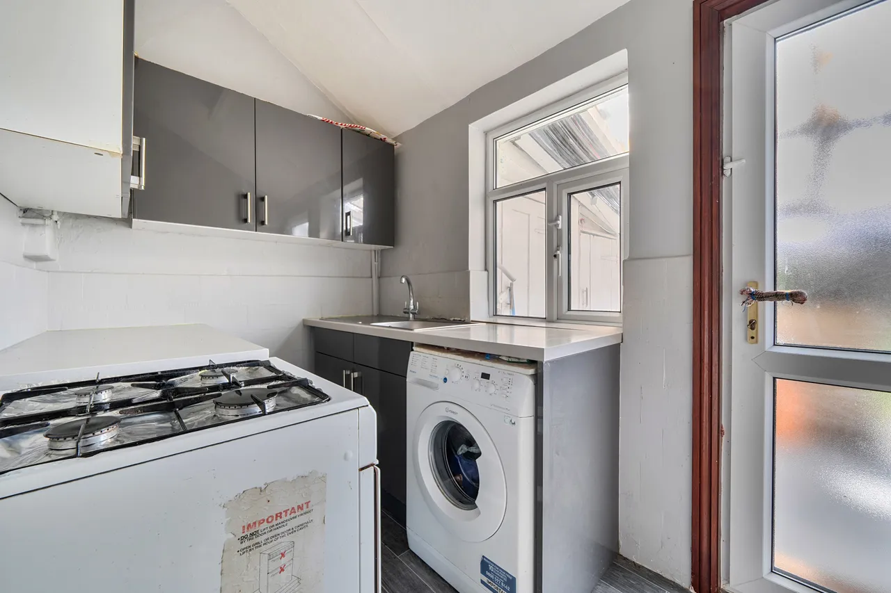 11 Earlham Grove, London, photo 4