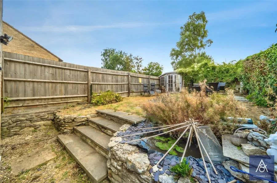 Blencowe Drive, Brackley, NN13, photo 17