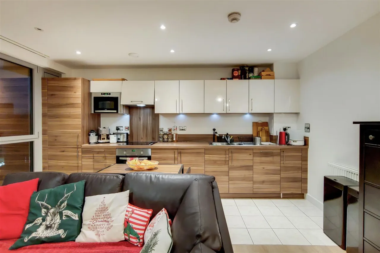 Bramwell Way, Silvertown, E16, photo 2