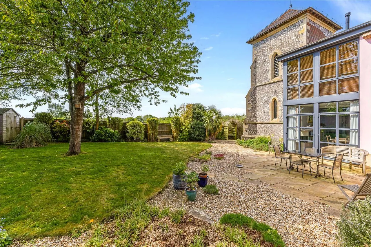 Foxcotte, Charlton, Andover, Hampshire, SP10 4AB, photo 5