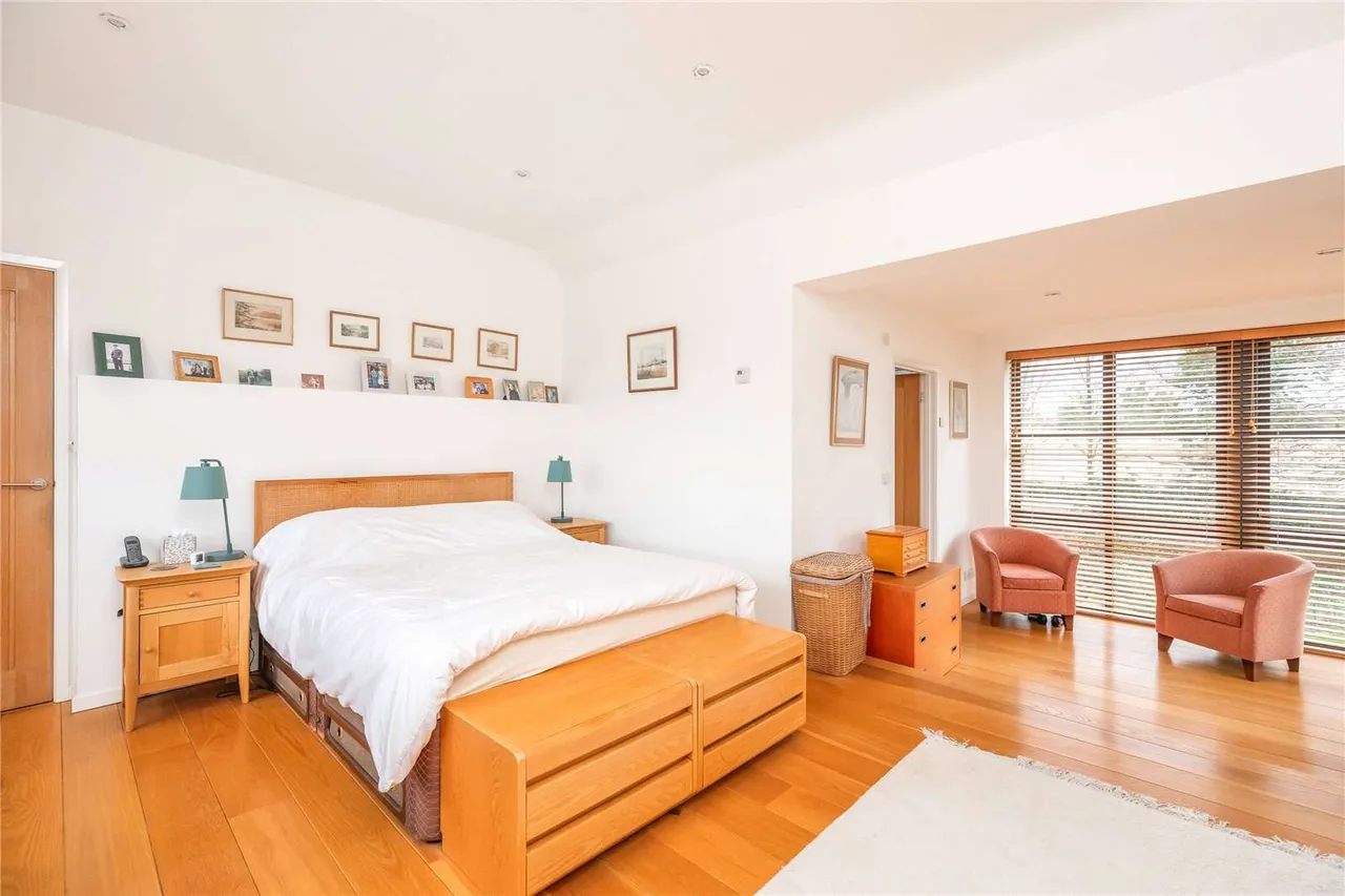 Foxcotte, Charlton, Andover, Hampshire, SP10 4AB, photo 10