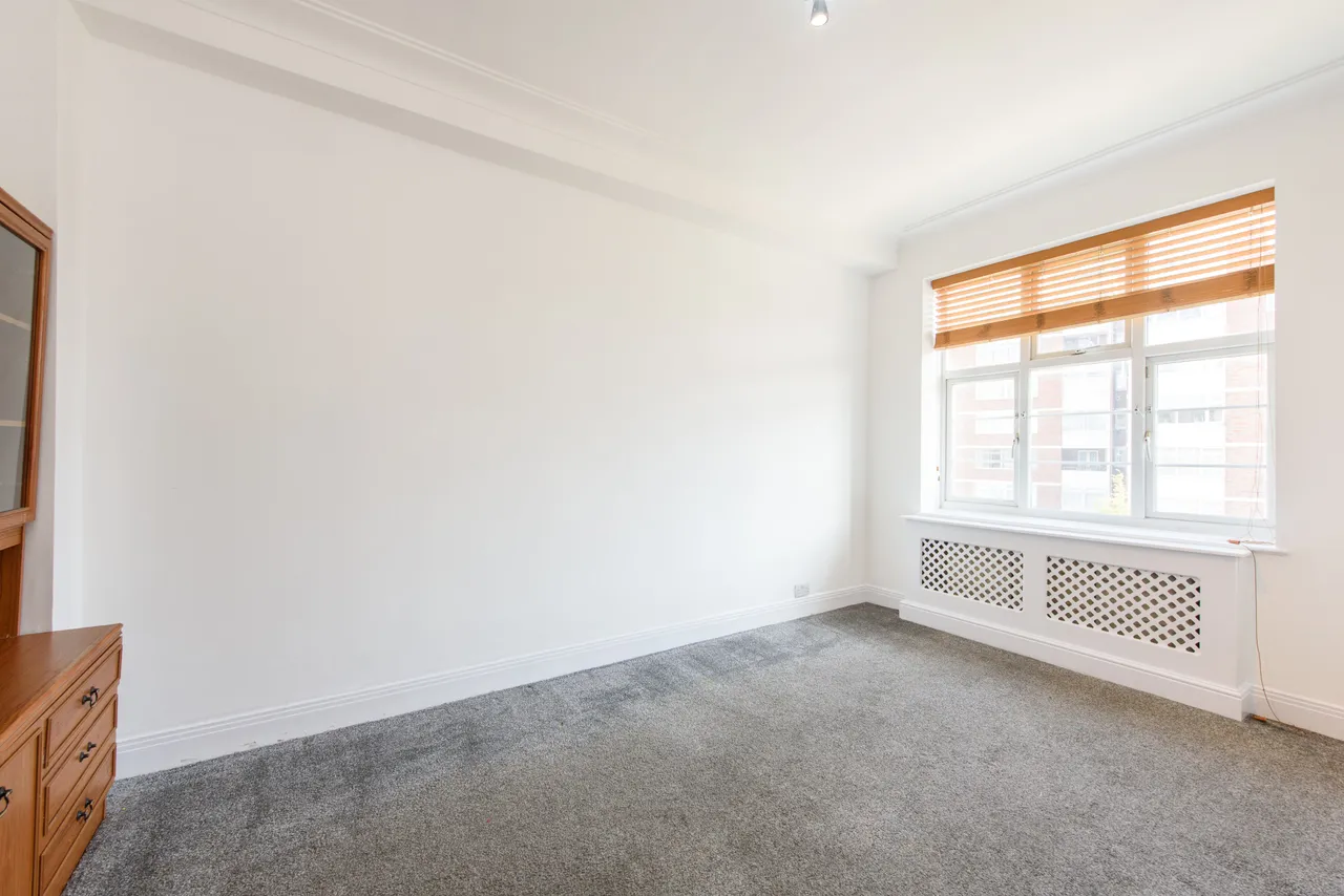 London, NW11, photo 5