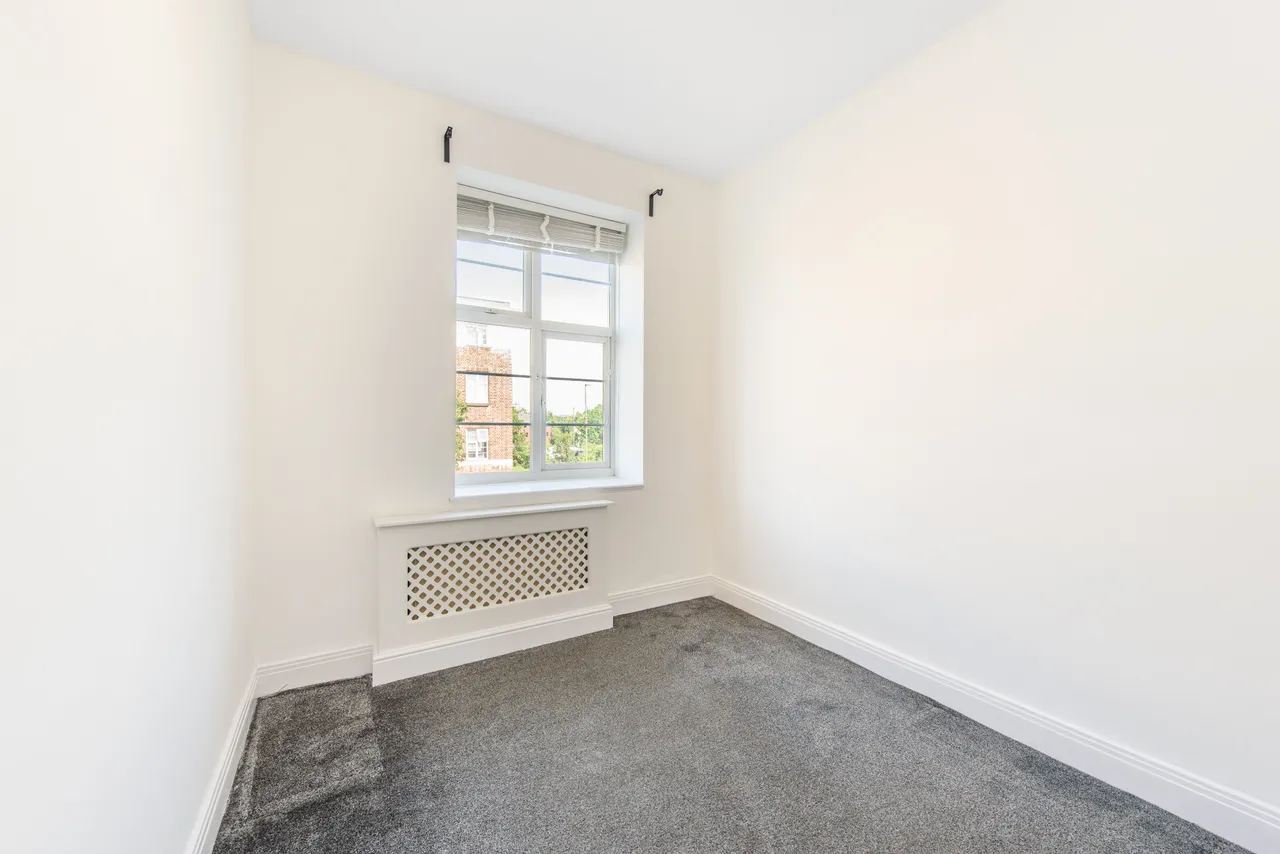 London, NW11, photo 6