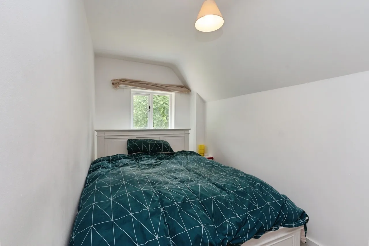Winchester Street, Overton, RG25, photo 13