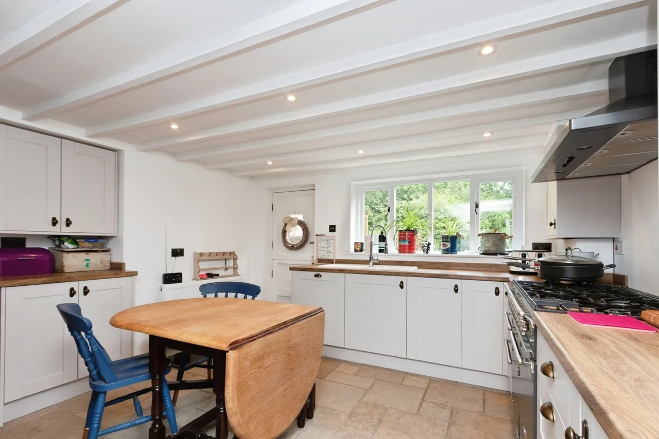 Winchester Street, Overton, RG25, photo 5